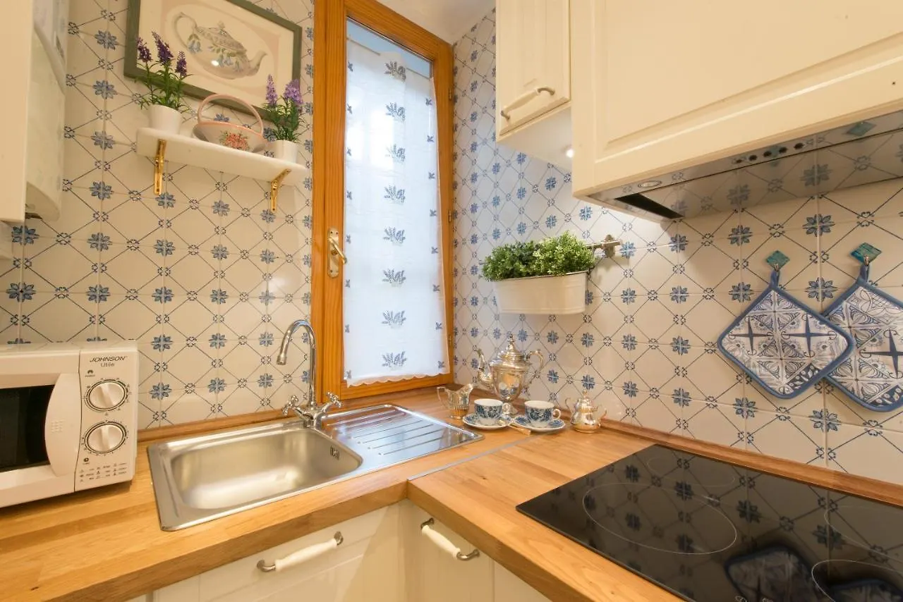 Apartment Ladyhouse Appartamento Tipico Con 4 Posti Letto Siena
