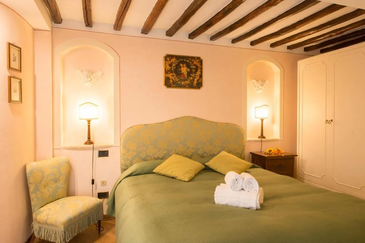 Apartment Ladyhouse Appartamento Tipico Con 4 Posti Letto Siena