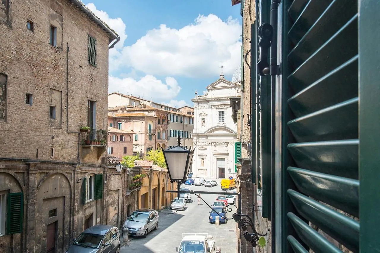 Ladyhouse Appartamento Tipico Con 4 Posti Letto Siena Apartment