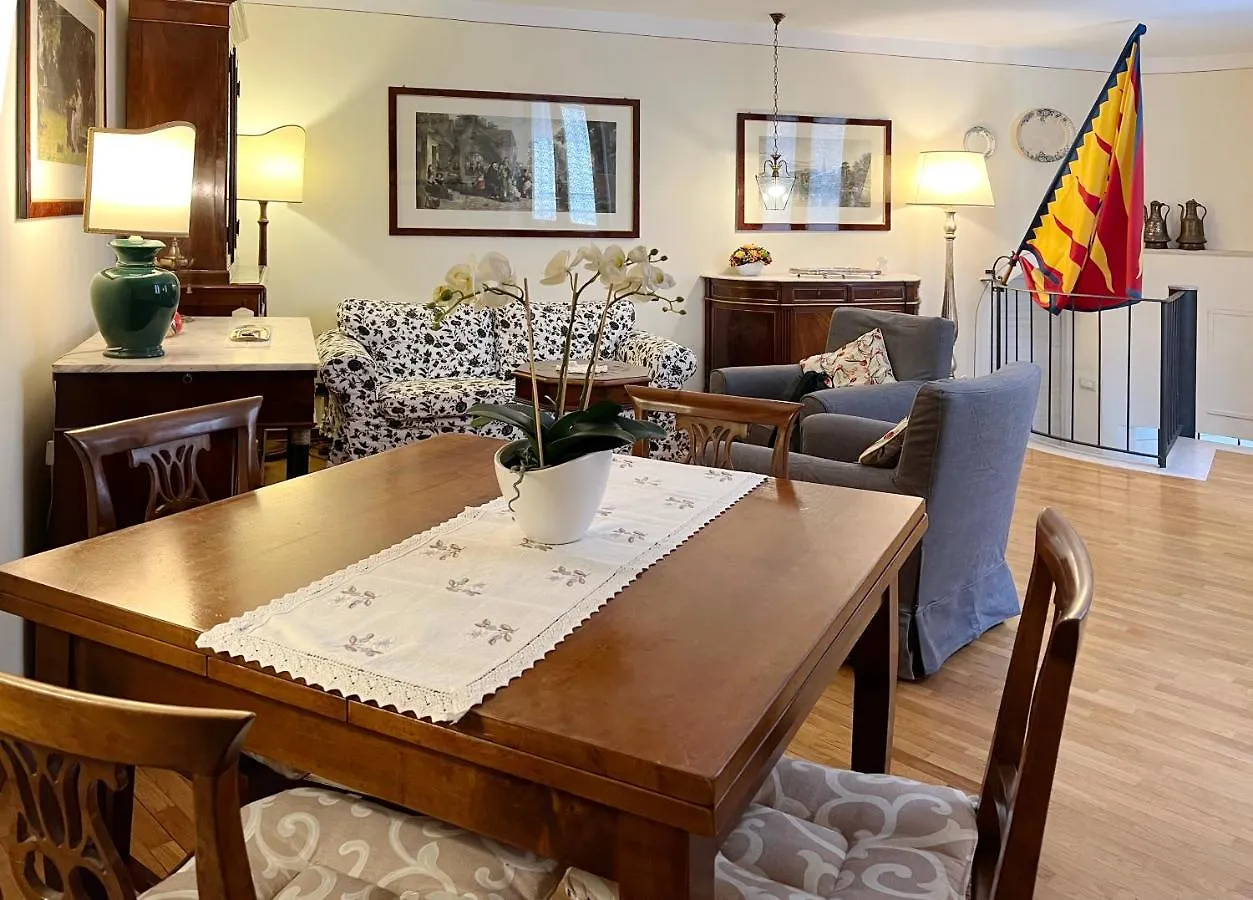 Apartment Ladyhouse Appartamento Tipico Con 4 Posti Letto Siena Italy