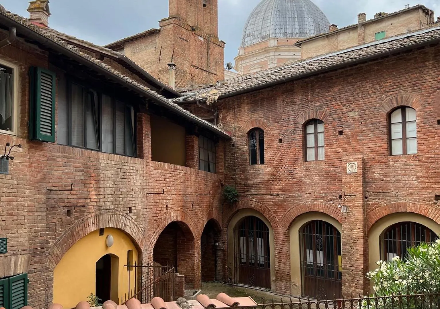 Apartment Ladyhouse Appartamento Tipico Con 4 Posti Letto Siena